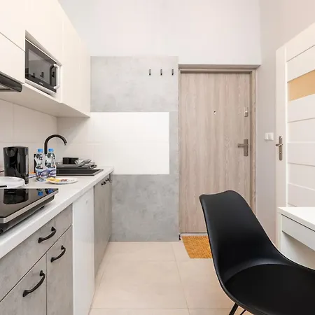 Apartment Centre Blue By Bookinghost *